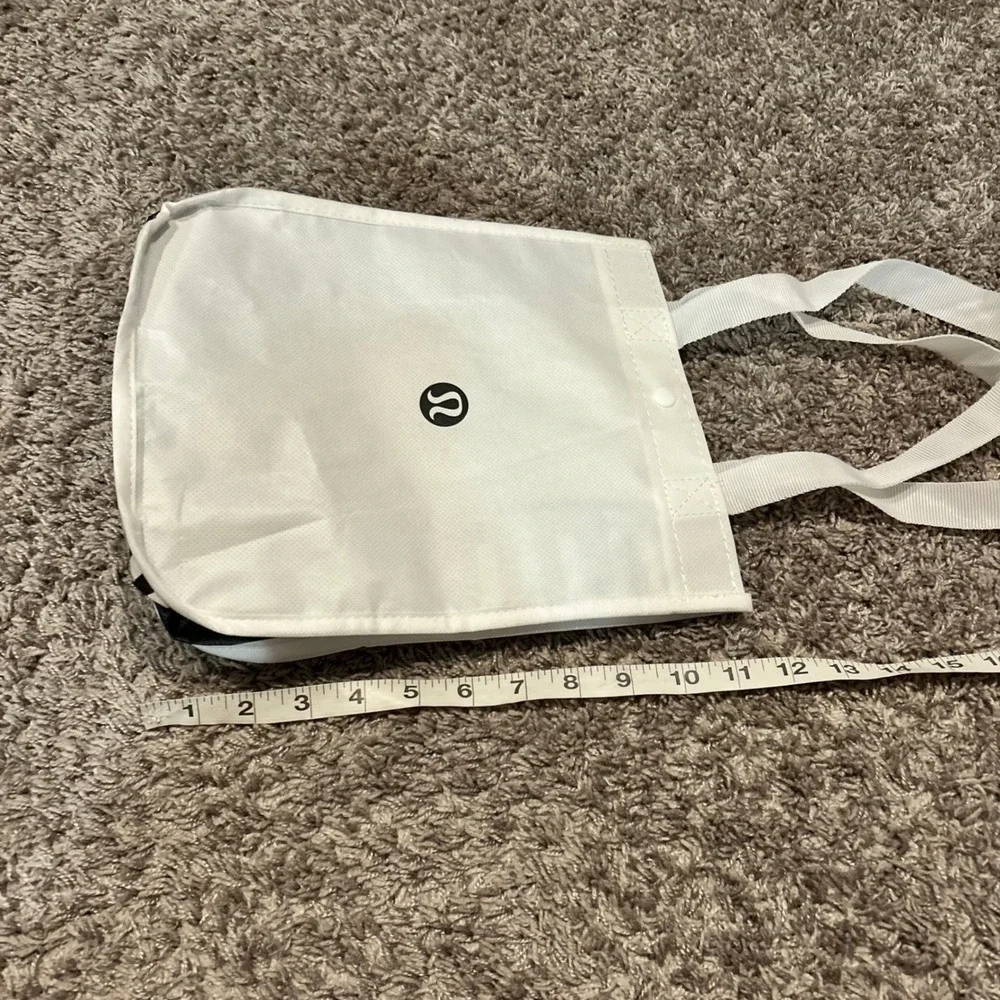 Lululemon Reusable Shopping Tote Bag White Black Logo‎ Snap Closure